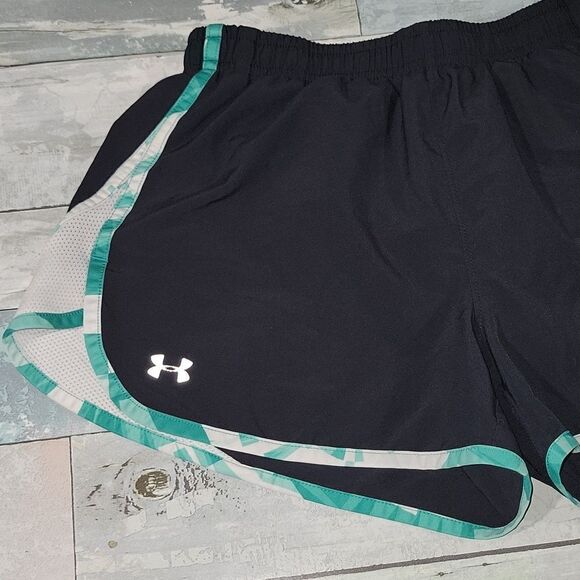 Under Armour Black, Green, & White Running Shorts sz Small - Picture 2 of 3